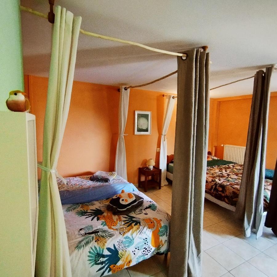 Chambres D'Hotes Le Moulin D'Auxillac 라카누르그 외부 사진