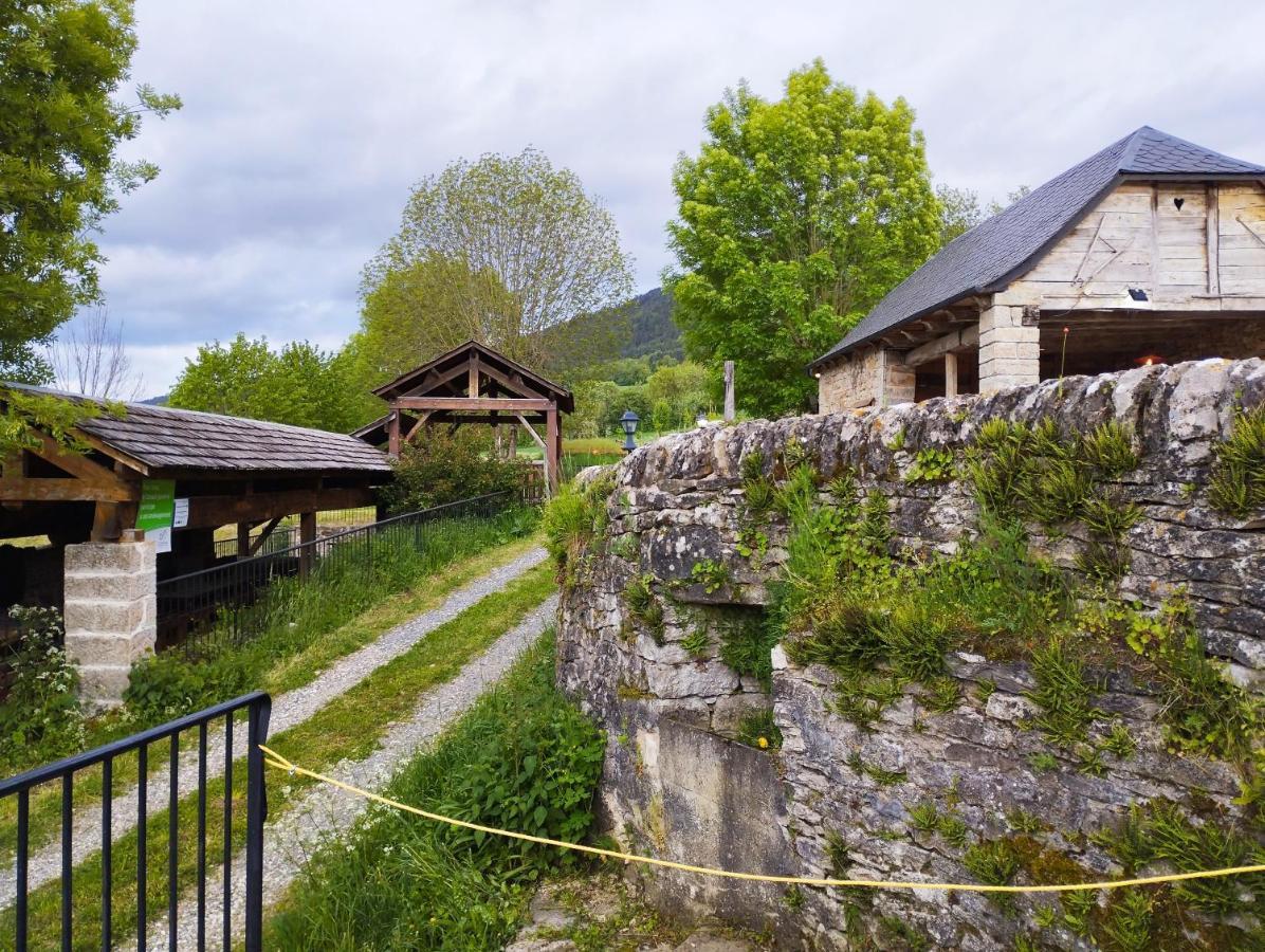 Chambres D'Hotes Le Moulin D'Auxillac 라카누르그 객실 사진